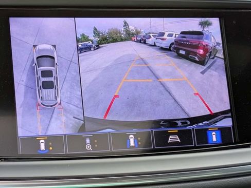 Used 2023 Buick Enclave Avenir FWD image 27