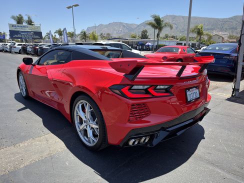 Used 2022 Chevrolet Corvette Stingray Premium Conv w/ Z51 Performance Package RWD image 6