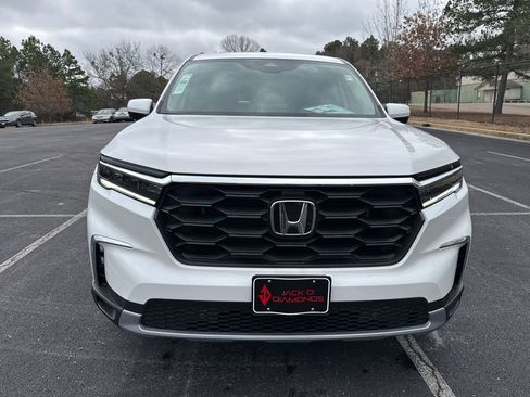 New 2025 Honda Pilot EX-L image 2