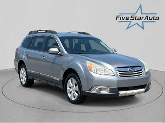 Used 2011 Subaru Outback 2.5i Limited image 1