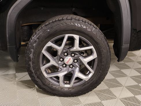Used 2022 GMC Sierra 1500 SLT AWD/4WD image 20