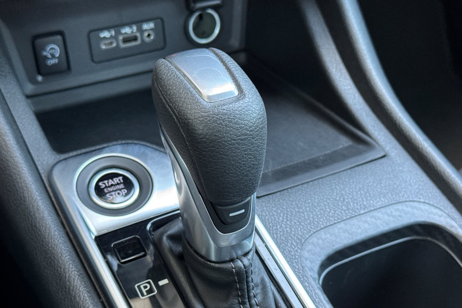 Used 2024 Nissan Sentra SV FWD image 21
