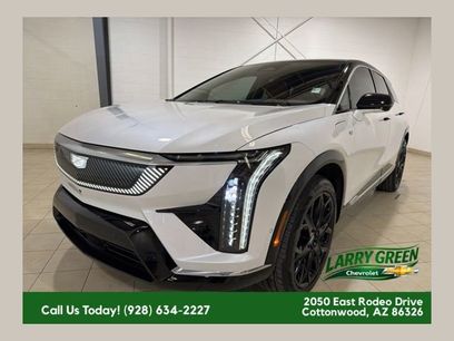 Used 2025 Cadillac Optiq Luxury 2 w/ LPO, ONYX Package