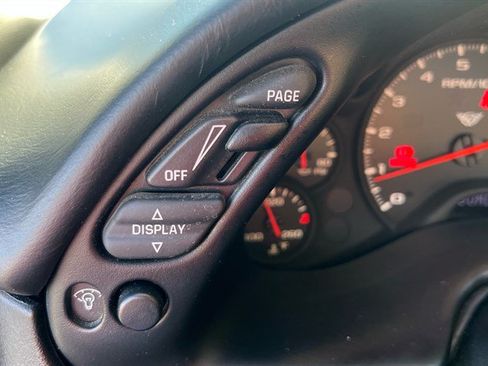 Used 2001 Chevrolet Corvette Convertible w/ Preferred Equipment Group2 RWD image 32