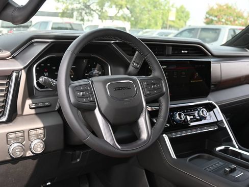 New 2026 GMC Sierra 3500 Denali Ultimate AWD/4WD image 17
