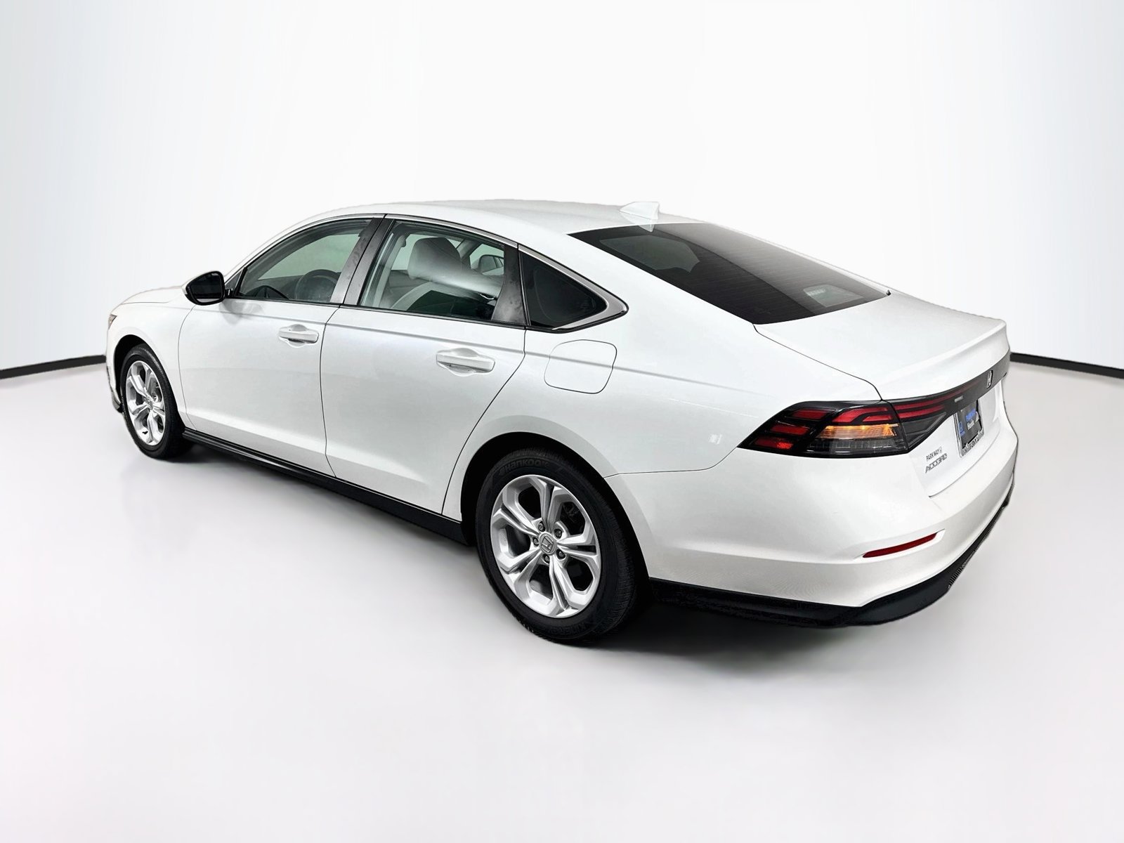 Used 2024 Honda Accord LX image 5