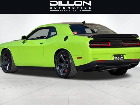 Used 2023 Dodge Challenger SRT Hellcat w/ Driver Convenience Group RWD image 6