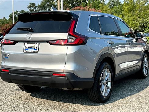 Used 2023 Honda CR-V EX image 2