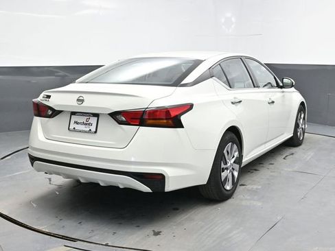 Used 2021 Nissan Altima 2.5 S FWD image 6