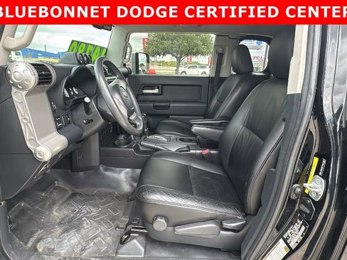 Used 2010 Toyota FJ Cruiser 4WD image 9