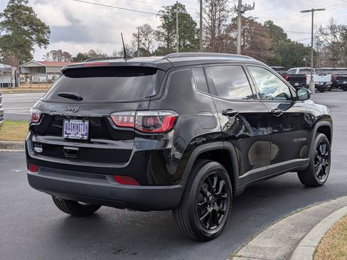 New 2026 Jeep Compass Latitude image 5