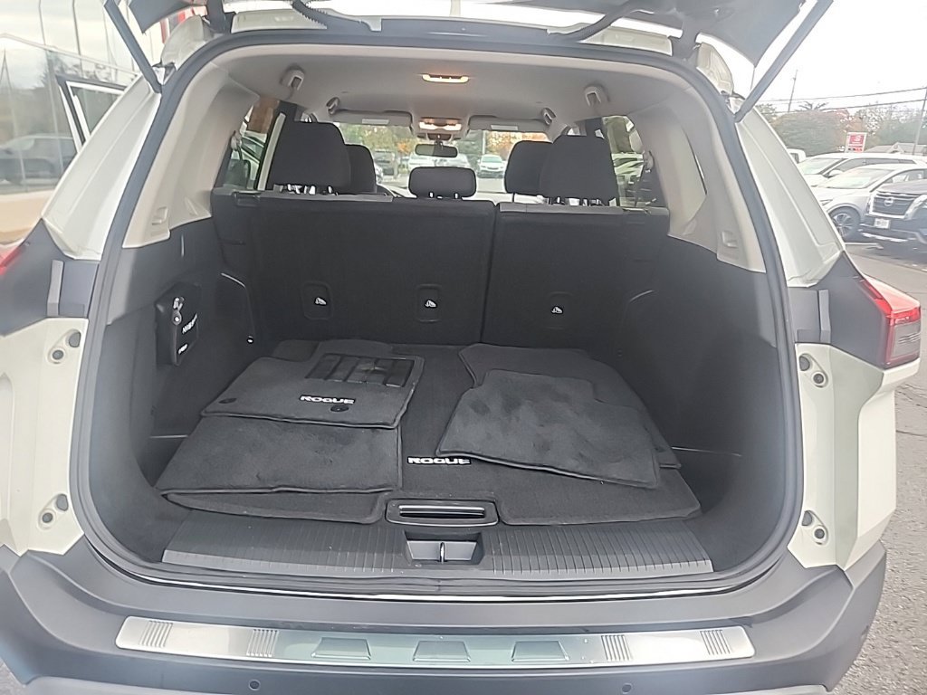 Certified 2023 Nissan Rogue SV AWD/4WD image 26