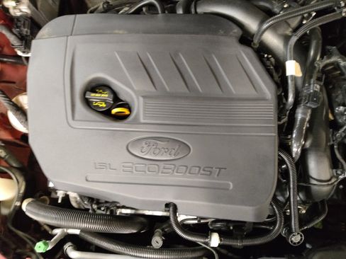 Used 2017 Ford Fusion SE w/ Fusion SE Technology Package image 30