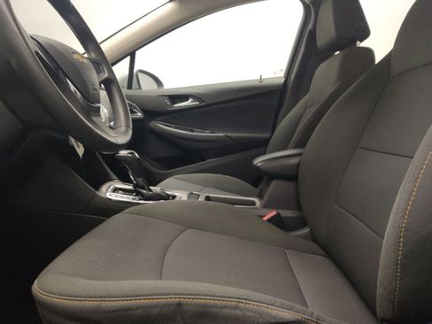 Used 2018 Chevrolet Cruze LS FWD image 17