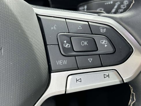 Used 2024 Volkswagen Atlas SE FWD image 23