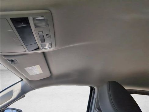 Used 2019 Toyota Tacoma SR5 RWD image 12