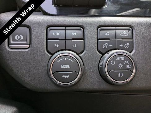 Used 2024 Chevrolet Silverado 2500 High Country w/ High Country Premium Package image 23