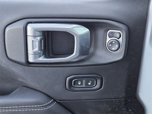 Used 2021 Jeep Wrangler Unlimited Sahara w/ Dual Top Group image 27