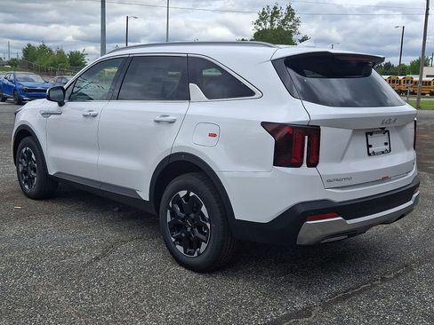 New 2026 Kia Sorento S AWD/4WD image 5