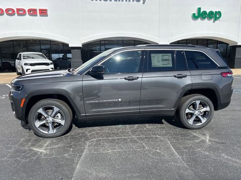 New 2026 Jeep Grand Cherokee Limited RWD image 3