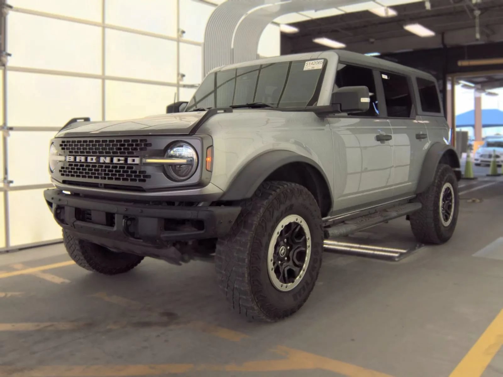 Used 2022 Ford Bronco Badlands w/ Sasquatch Package AWD/4WD image 1