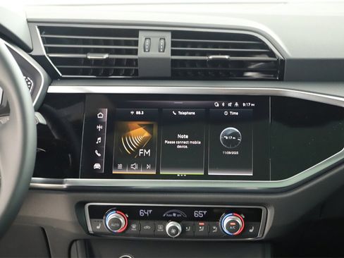 New 2025 Audi Q3 2.0T Premium image 19