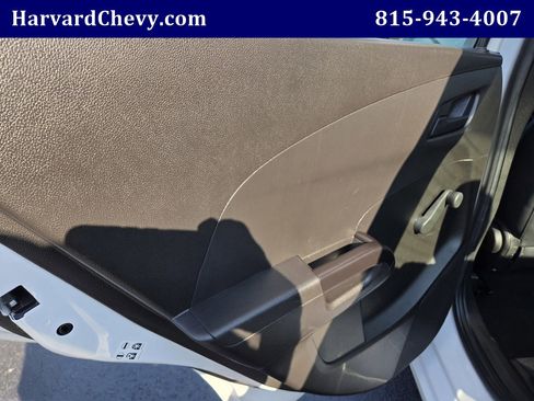 Used 2020 Chevrolet Sonic LS image 31