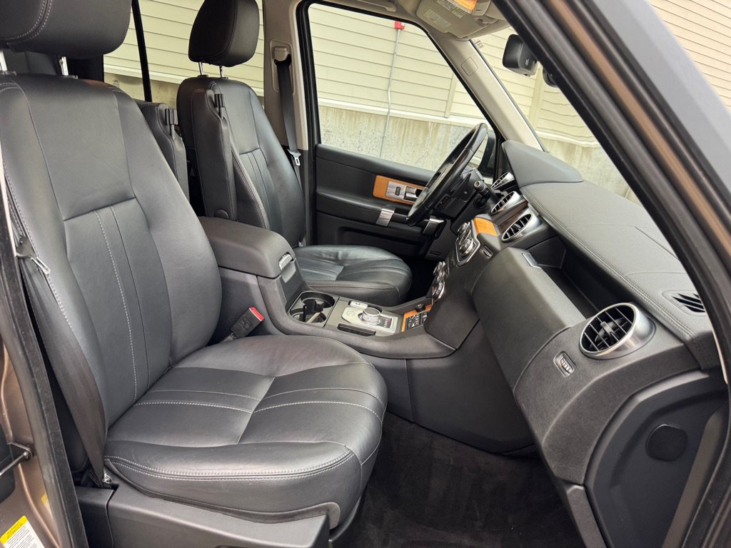 Used 2015 Land Rover LR4 HSE AWD/4WD image 35