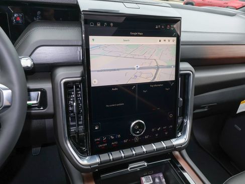 New 2026 GMC Yukon XL Denali w/ Sun & Power Step Package AWD/4WD image 21