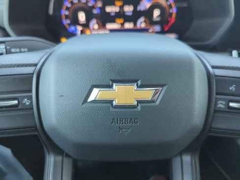 Used 2024 Chevrolet Colorado W/T image 23