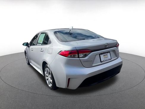 Used 2025 Toyota Corolla LE FWD image 11