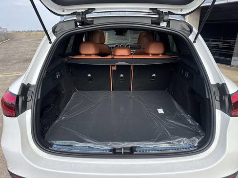 New 2026 Mercedes-Benz GLC 300 image 5