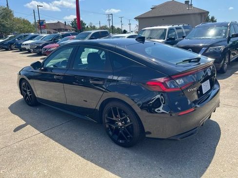 Used 2025 Honda Civic Sport image 6