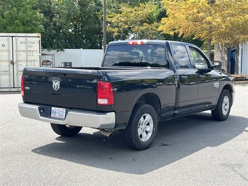 Used 2024 RAM 1500 Classic SLT image 12