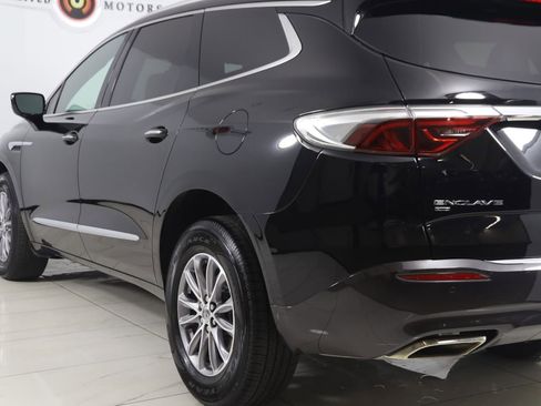 Used 2023 Buick Enclave Essence AWD/4WD image 25