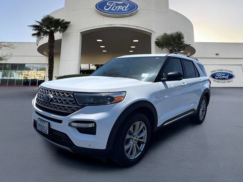 Certified 2021 Ford Explorer Limited w/ Equipment Group 301A AWD/4WD image 1