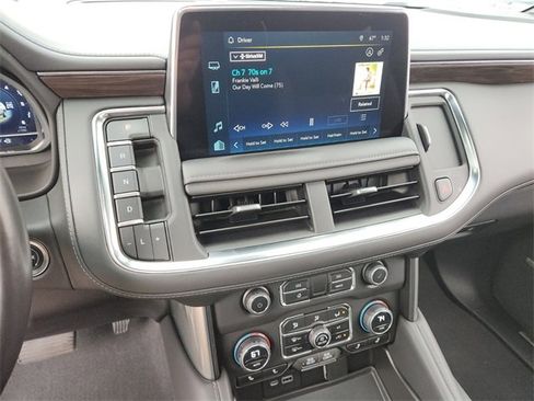 Used 2023 Chevrolet Tahoe Z71 w/ Luxury Package image 25