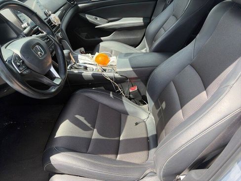 Used 2022 Honda Accord Sport image 3