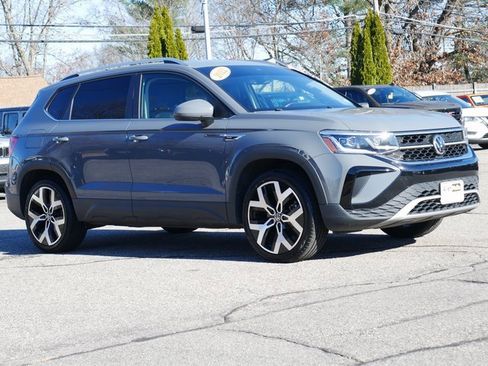 Used 2022 Volkswagen Taos SEL image 8