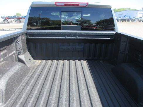New 2026 GMC Sierra 1500 SLT w/ SLT Premium Plus Package AWD/4WD image 7