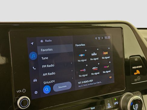 Used 2023 Toyota Highlander XLE image 21