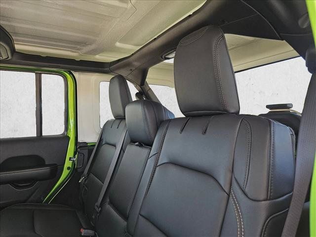 New 2026 Jeep Wrangler Unlimited Sahara AWD/4WD image 16