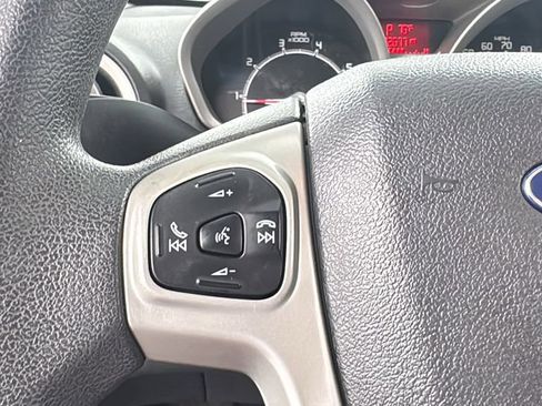 Used 2013 Ford Fiesta SE image 21