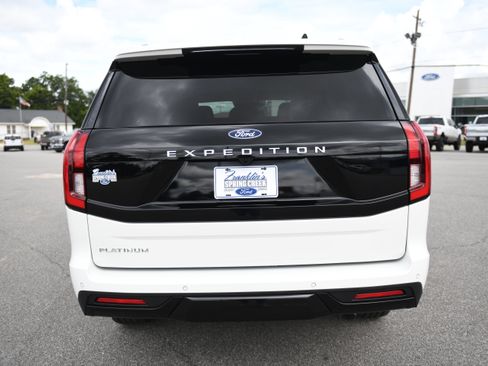 New 2027 Ford Expedition Platinum RWD image 8