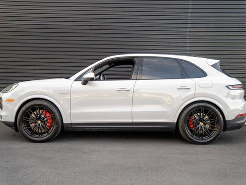 New 2026 Porsche Cayenne S AWD/4WD image 2