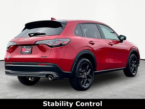 Used 2025 Honda HR-V Sport image 6