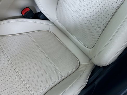 Certified 2024 Mercedes-Benz C 300 4MATIC Sedan image 20