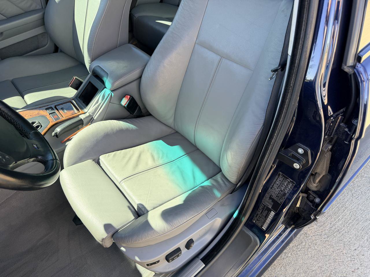 Used 2001 BMW 540i Sedan RWD image 27