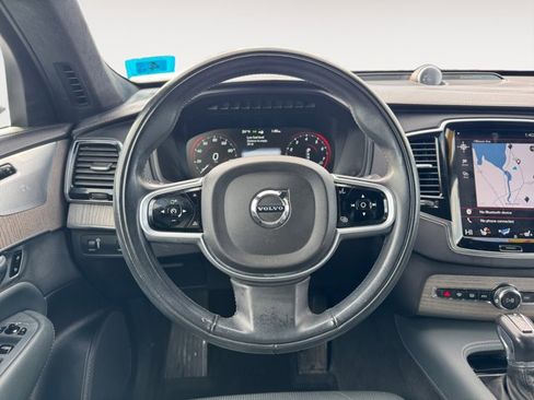 Used 2021 Volvo XC90 T6 Inscription w/ Lounge Package image 12