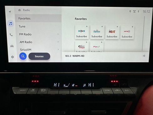 Used 2025 Toyota Camry XSE image 27